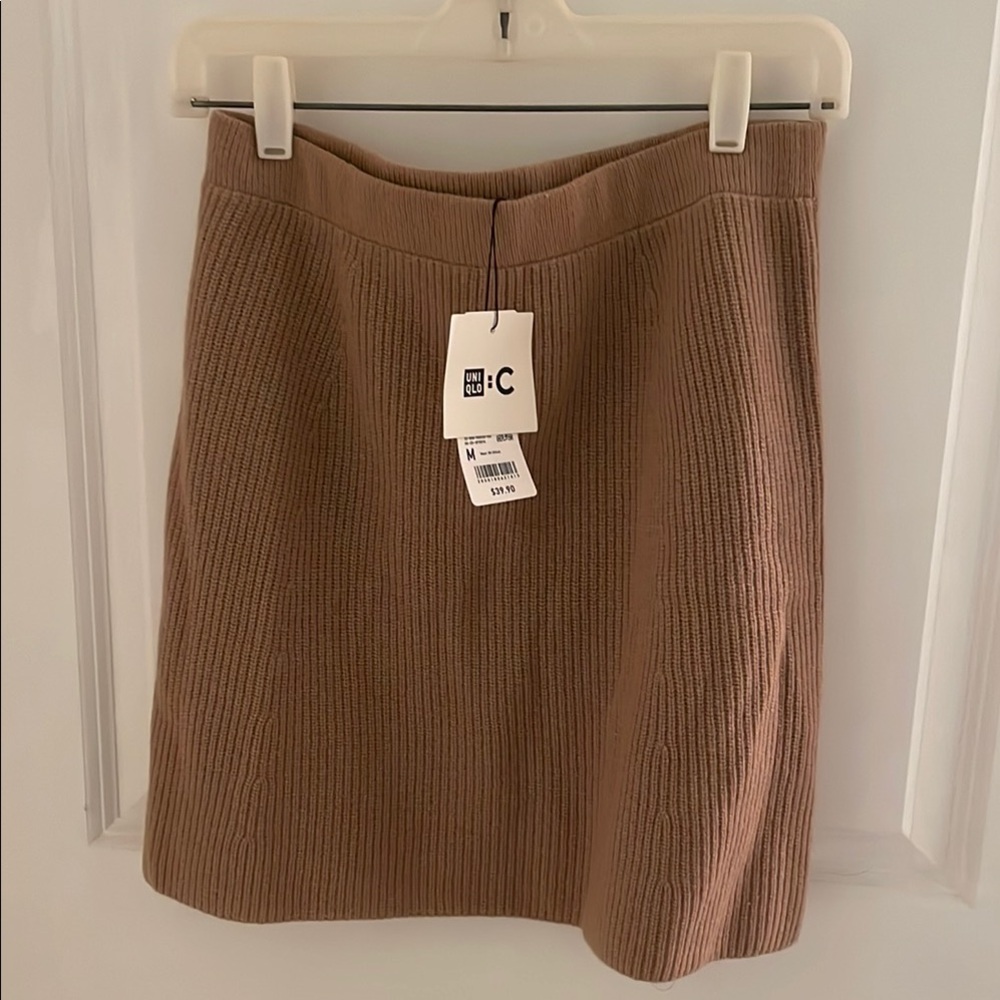 Uniqlo C premium lambswool miniskirt